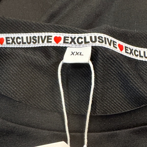 Elegant Black Women's Short Sleeve Top - Picture 5 of 6